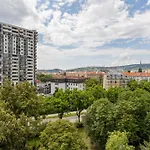 Spacious Apartment With Ac And Stunning Views